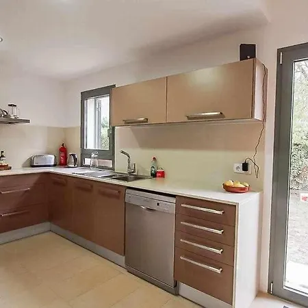 - Casco Antiguo De - Piscina Y Jardin