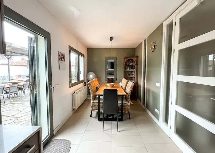 - Casco Antiguo De - Piscina Y Jardin Villa *