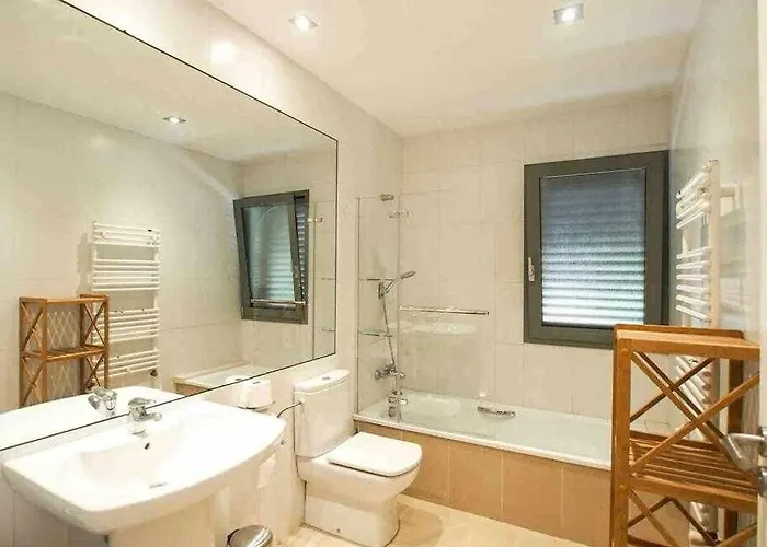 - Casco Antiguo De - Piscina Y Jardin * Girona